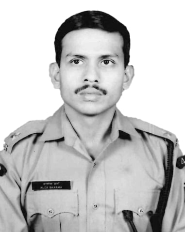 ALOK SHARMA 44 RR